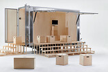 Year-2020 &ndash; Instant Housing Lab, WBF 170/400
Ma&szlig;e: 542 x 174 x 285 cm, Stahlrahmen verzinkt, Aluminiumblech, verschiedene H&ouml;lzer, Zul. Gesamtgewicht 2700 kg